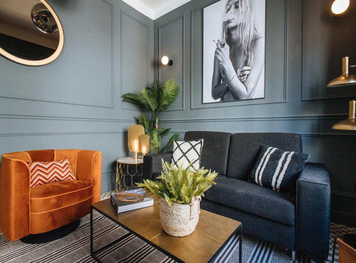 Omm Suites Sevilla Rum bild